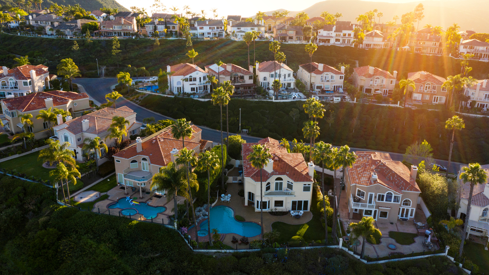The Best Neighborhoods in Orange County for Families on the Move